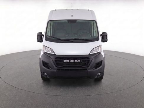 Used 2024 RAM ProMaster 2500 w/ Convenience Group FWD image 2