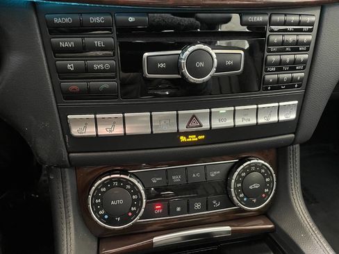 Used 2014 Mercedes-Benz CLS 550 4MATIC image 36