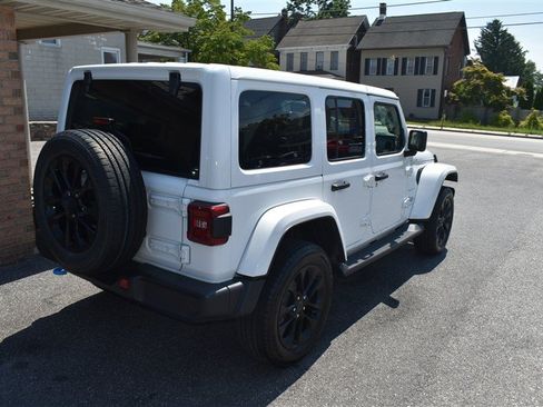 Used 2024 Jeep Wrangler Unlimited Sahara w/ Technology Group AWD/4WD image 4