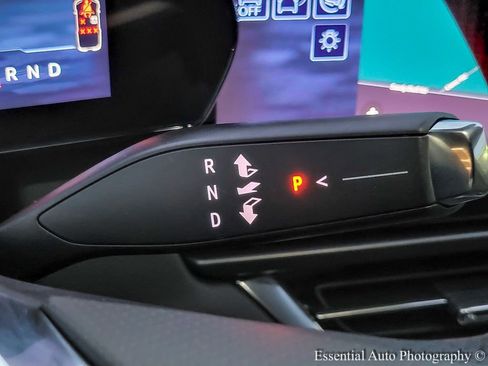 New 2026 Chevrolet Equinox EV LT image 15