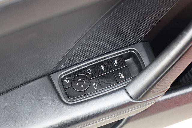 Used 2021 Porsche 911 Carrera w/ Premium Package RWD image 38