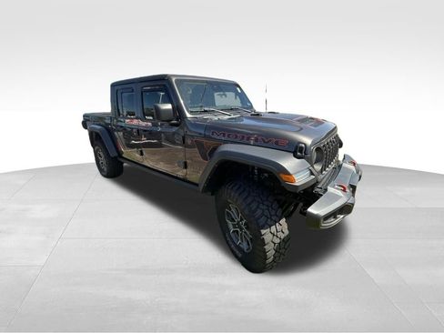 Used 2024 Jeep Gladiator Mojave w/ Technology Group AWD/4WD image 22