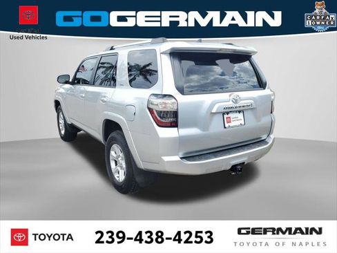 Certified 2022 Toyota 4Runner SR5 Premium w/ Moonroof Package AWD/4WD image 10