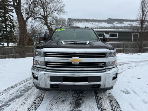 Used 2019 Chevrolet Silverado 2500 LTZ w/ Duramax Plus Package image 2