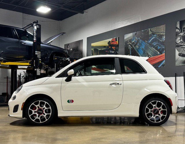 Used 2015 FIAT 500 Turbo w/ Comfort/Convenience Group FWD image 6
