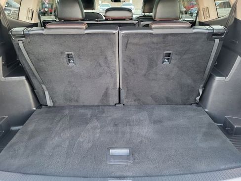 Used 2024 Volkswagen Atlas Peak Edition SE image 28