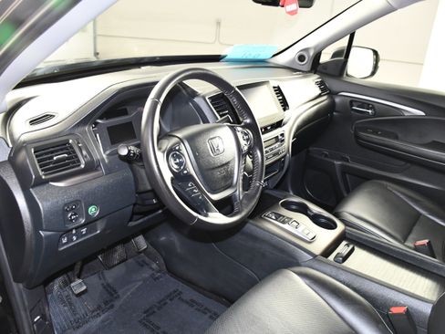 Certified 2023 Honda Ridgeline RTL image 2