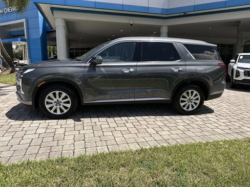 Used 2025 Hyundai Palisade SEL FWD image 31