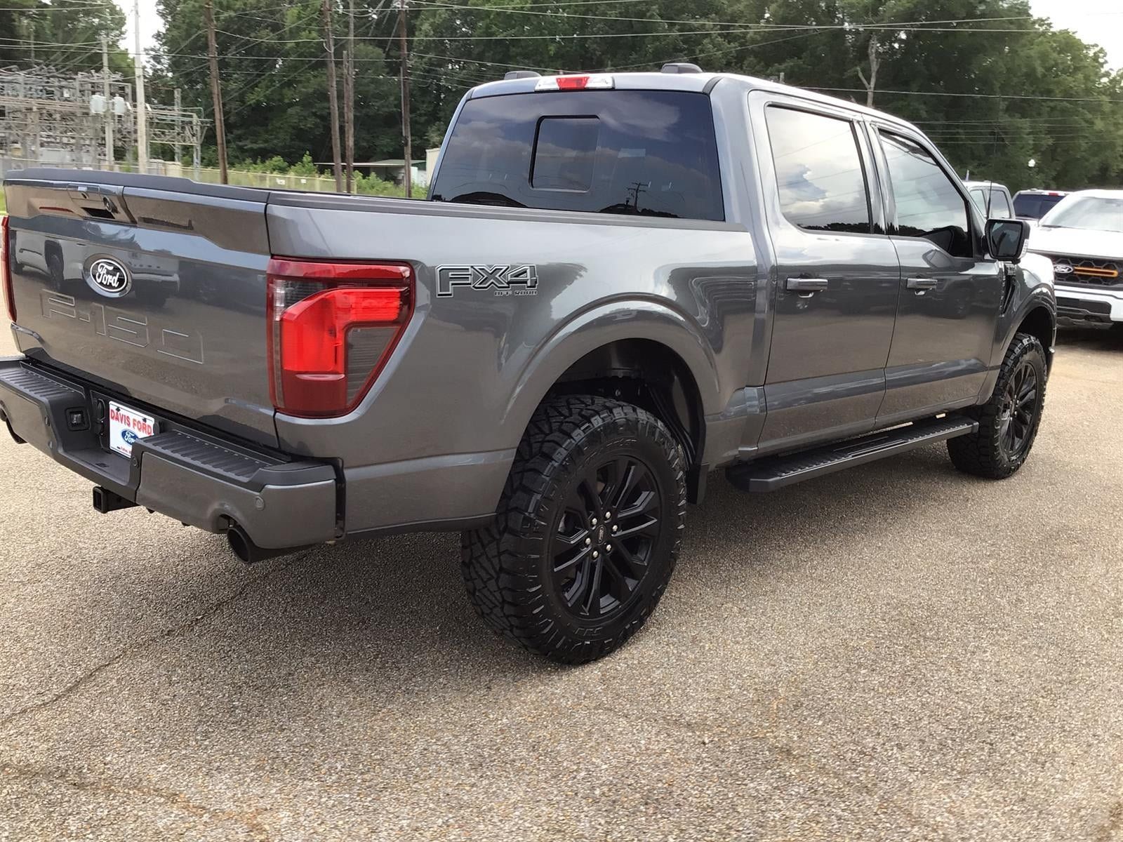 New 2026 Ford F150 XLT w/ Equipment Group 302A MID AWD/4WD image 9