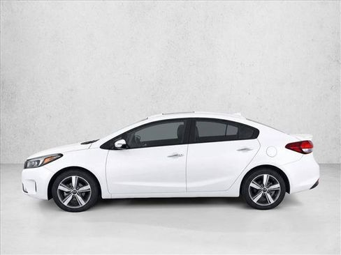 Used 2018 Kia Forte S w/ S Technology Plus Package FWD image 4