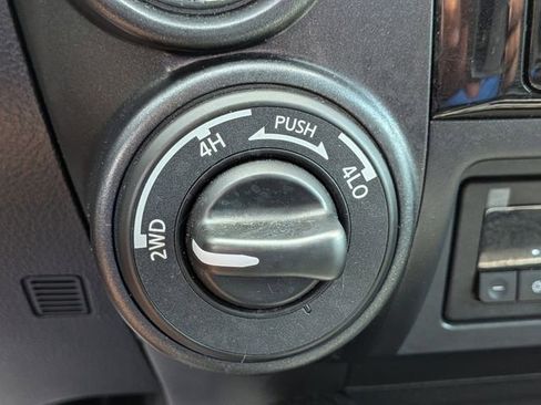 Used 2021 Nissan Titan PRO-4X w/ Pro-4x Convenience Package AWD/4WD image 23