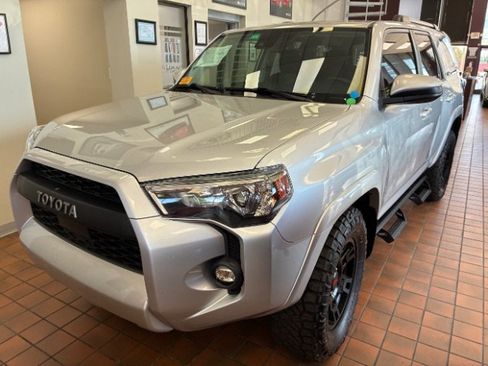 Used 2023 Toyota 4Runner SR5 RWD image 7