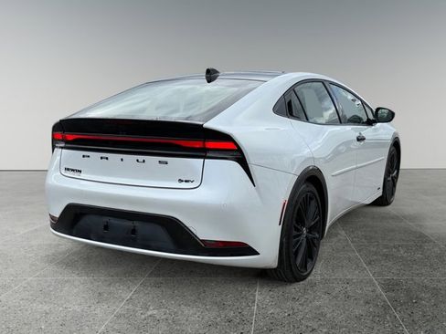 Certified 2025 Toyota Prius AWD image 5