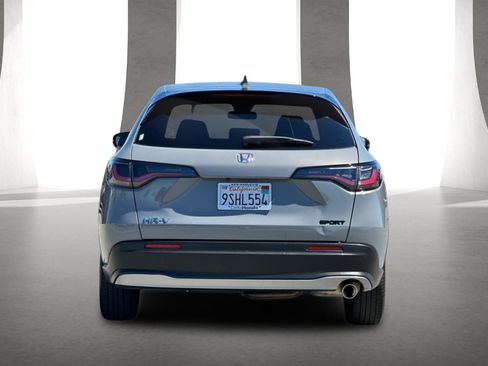 Certified 2025 Honda HR-V Sport image 5