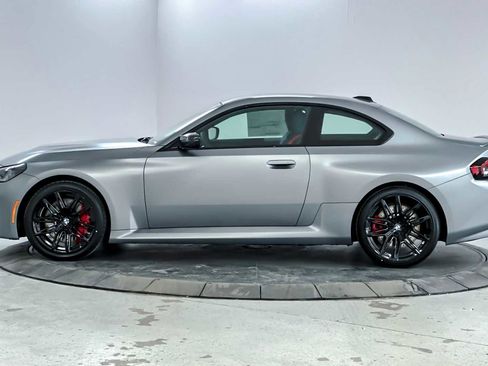 New 2025 BMW M2 image 5