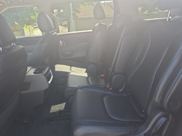 Certified 2026 Kia Carnival FWD image 14