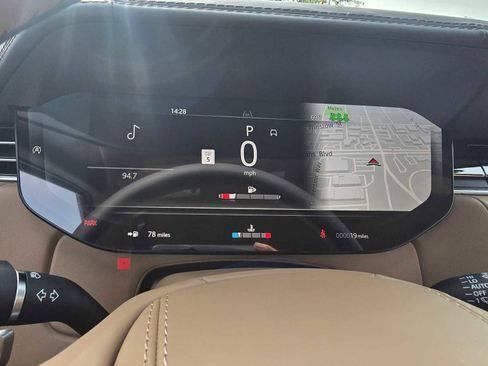 New 2025 Land Rover Range Rover Autobiography image 27