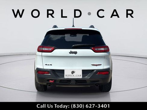 Used 2014 Jeep Cherokee Trailhawk w/ Leather Interior Group AWD/4WD image 13