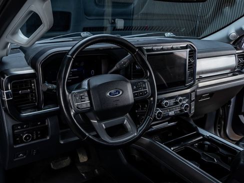 Used 2023 Ford F250 Lariat w/ Lariat Ultimate Package AWD/4WD image 16