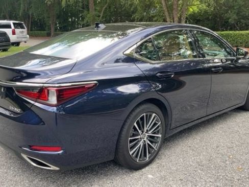 Used 2025 Lexus ES 350 w/ Premium Package FWD image 9