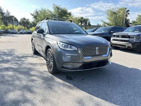 Used 2021 Lincoln Corsair Reserve w/ Equipment Group 201A FWD image 8