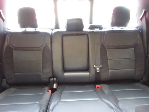Used 2022 Ford F150 Raptor w/ Equipment Group 801A High AWD/4WD image 28