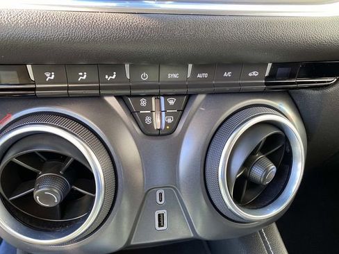 Used 2023 Chevrolet Blazer LT image 8