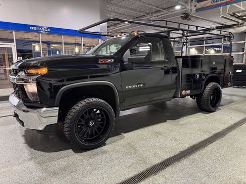 Used 2022 Chevrolet Silverado 2500 LT w/ Convenience Package image 4