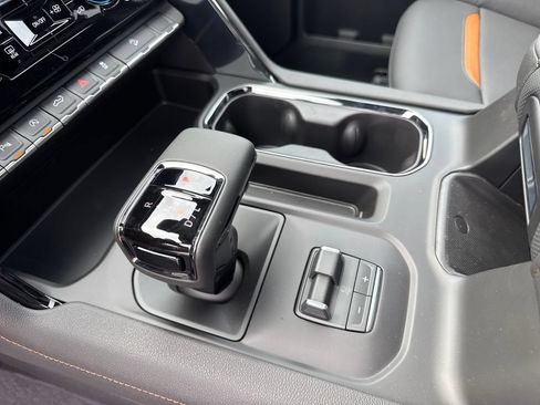 New 2026 GMC Sierra 1500 AT4 w/ AT4 Premium Package AWD/4WD image 16