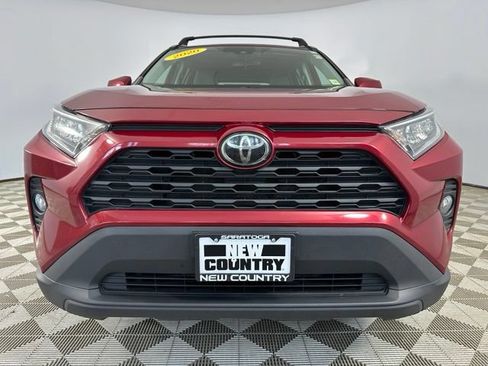Used 2020 Toyota RAV4 XLE w/ Convenience Package AWD/4WD image 2