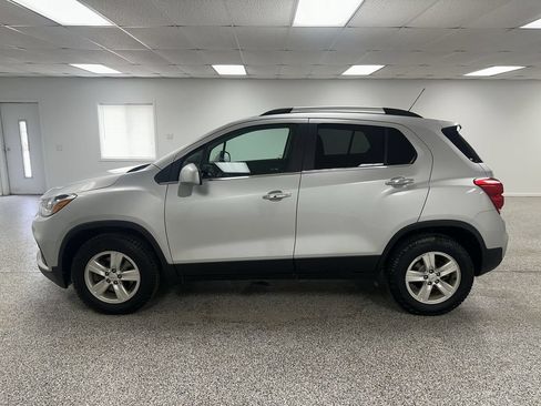 Used 2019 Chevrolet Trax LT w/ LT Convenience Package AWD/4WD image 5