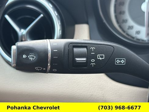 Used 2017 Mercedes-Benz GLA 250 4MATIC image 11