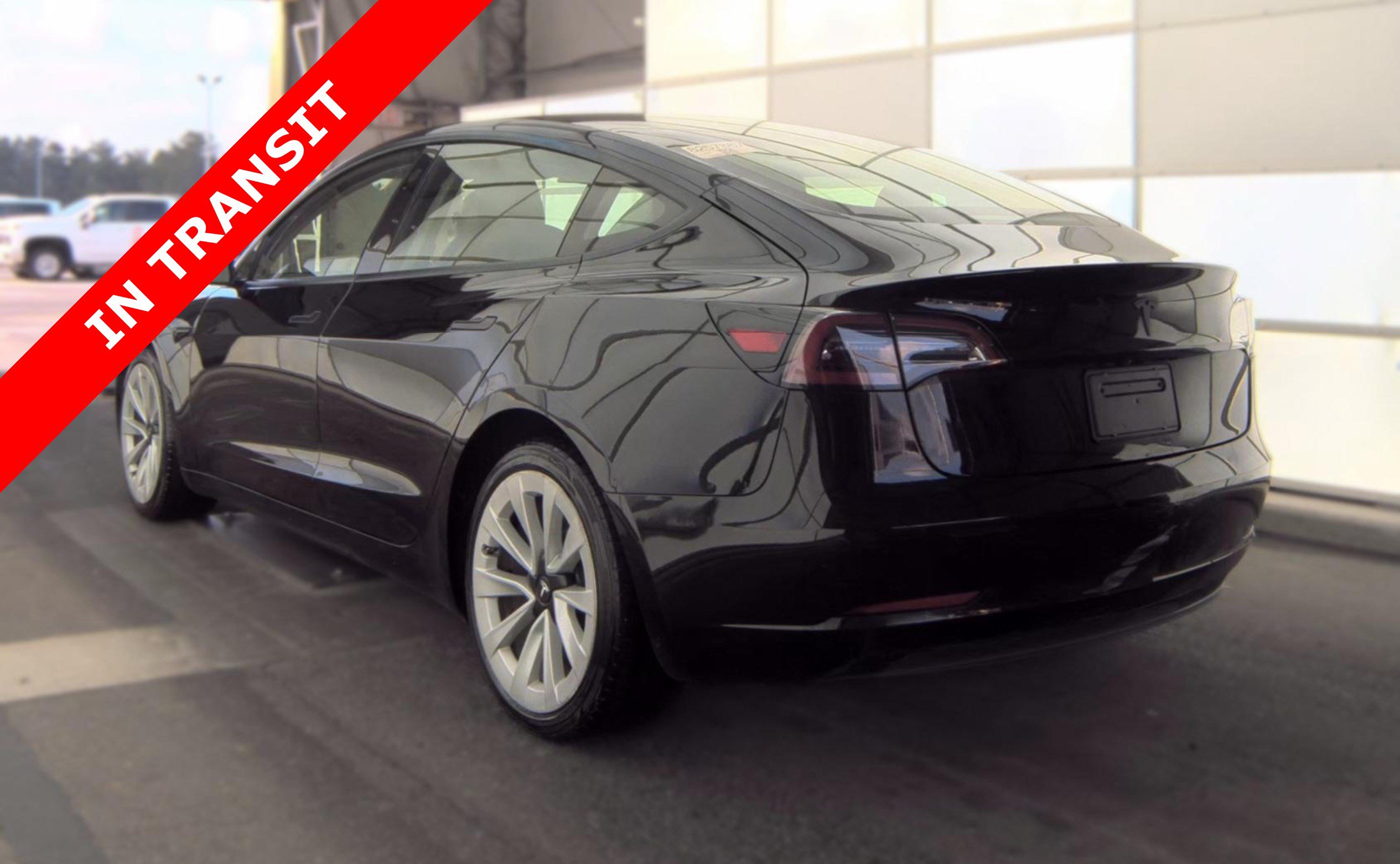 Used 2023 Tesla Model 3 Standard Range RWD image 5