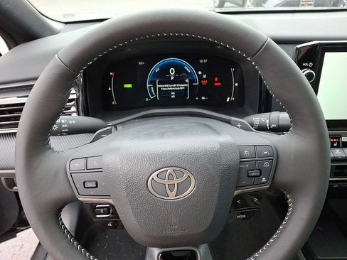 New 2026 Toyota Camry SE image 17