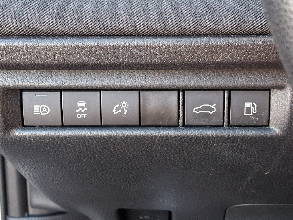 Certified 2025 Toyota Camry LE FWD image 29