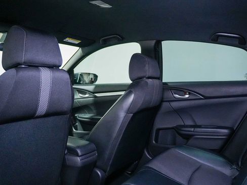 Used 2019 Honda Civic Sport image 17