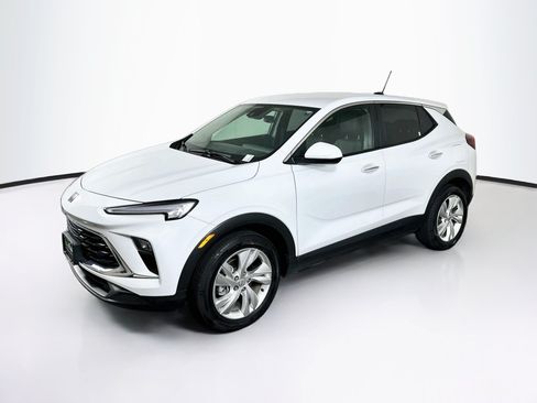 Used 2025 Buick Encore GX Preferred FWD image 3