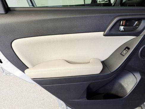 Used 2018 Subaru Forester 2.5i Limited image 25