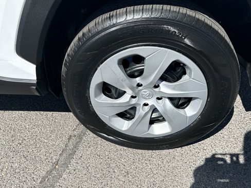 Used 2024 Toyota RAV4 LE image 7