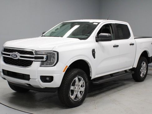 Certified 2025 Ford Ranger XLT w/ Equipment Group 301A High image 9