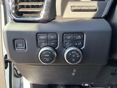 New 2026 GMC Sierra 3500 Denali Ultimate image 15