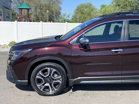 Certified 2023 Subaru Ascent Touring AWD/4WD image 2