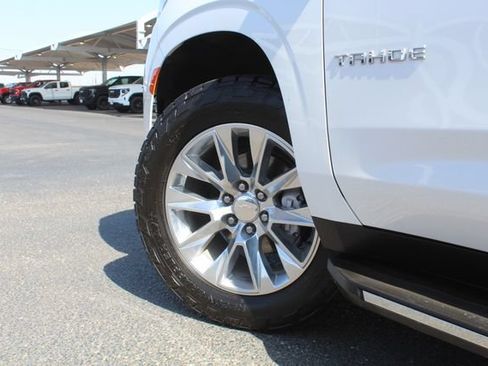 Used 2023 Chevrolet Tahoe Premier w/ Premium Package 2 AWD/4WD image 13