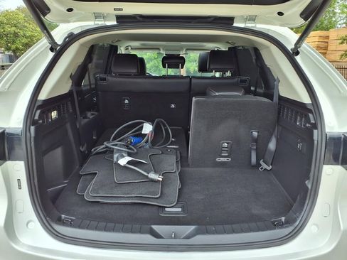 Used 2024 MAZDA CX-90 Plug-In Hybrid w/ Preferred AWD/4WD image 10