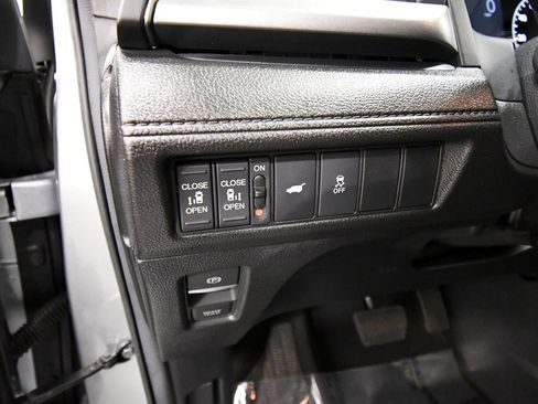 Certified 2025 Honda Odyssey EX-L image 20