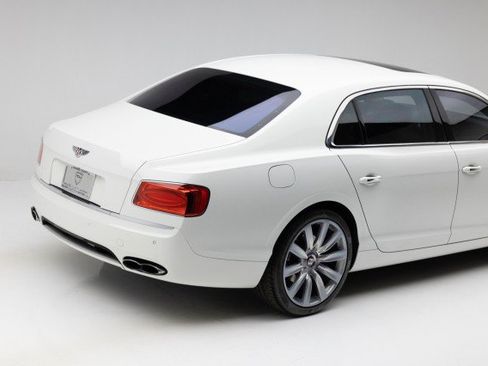 Used 2016 Bentley Flying Spur V8 image 39