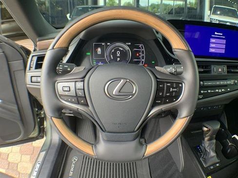 Certified 2024 Lexus ES 300h Ultra Luxury image 14