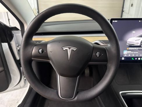 Used 2023 Tesla Model 3 Standard Range RWD image 32