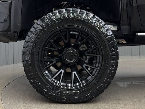 Used 2026 GMC Sierra 3500 Denali Ultimate AWD/4WD image 10