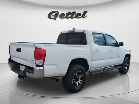 Certified 2016 Toyota Tacoma SR5 w/ Towing Package image 5